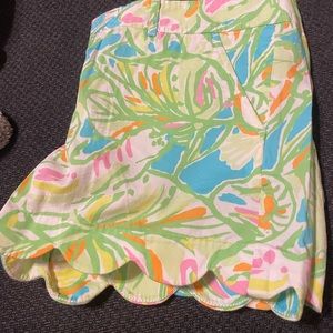 Great Condition Lilly Pulitzer Buttercup Short